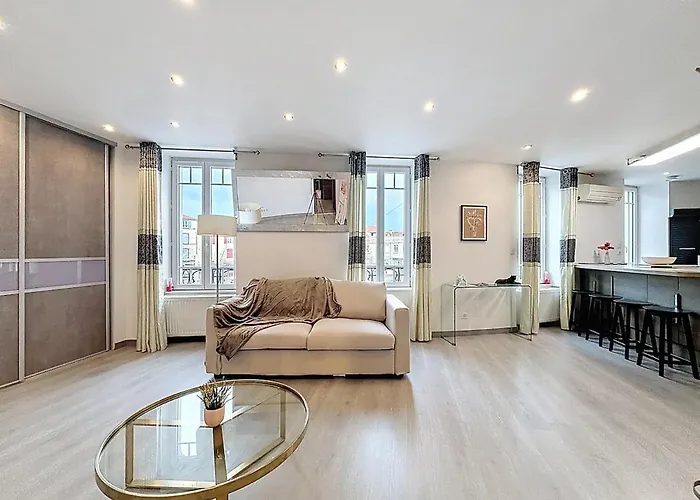 Vers Asm 4 Pers Clim Wifi Fontaine Apartment *